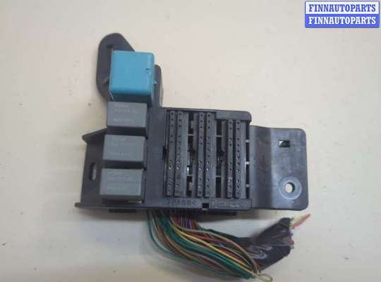 Блок предохранителей TT929637 на Toyota Matrix 2002-2008