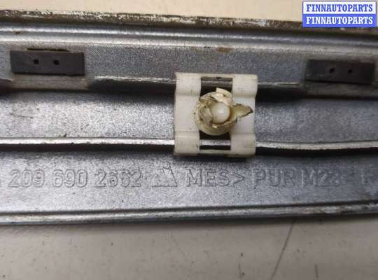 купить Молдинг крыла на Mercedes CLK W209 2002-2010