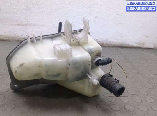 Бачок расширительный на Mercedes-Benz C (W203)