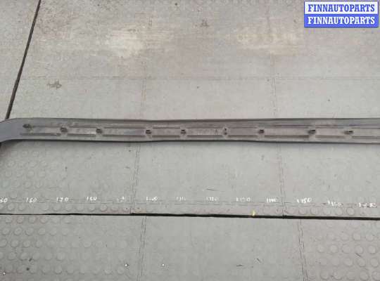 Молдинг на Lincoln Navigator II (U228)