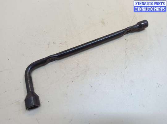 Ключ балонный на Acura MDX (YD3)