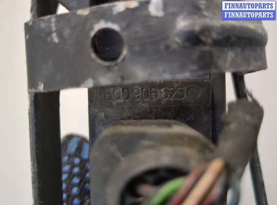 купить Блок управления клапанами на Volkswagen Jetta 5 2004-2010