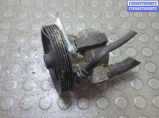 Насос гидроусилителя руля (ГУР) RN1573020 на Opel Vivaro 2001-2014