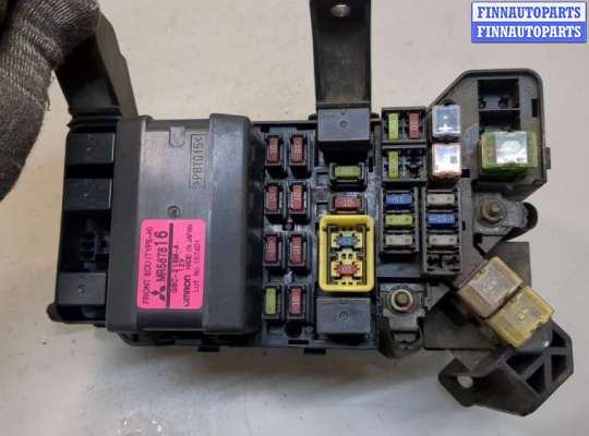купить Блок предохранителей на Mitsubishi Pajero / Montero 2000-2006