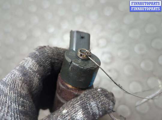 Форсунка топливная на Renault Trafic II