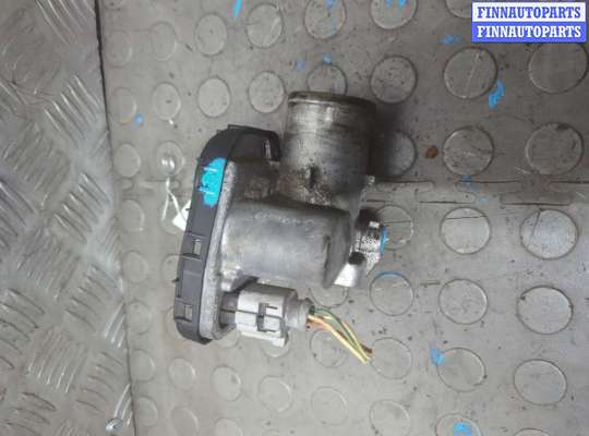 Заслонка дроссельная на Renault Megane II