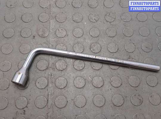 купить Ключ балонный на Mercedes C W203 2000-2008