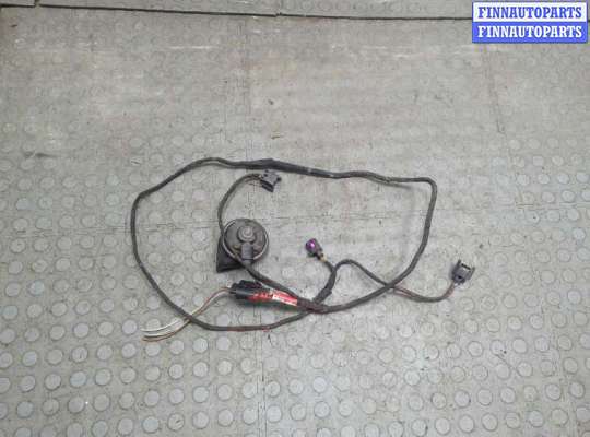 Сигнал (клаксон) AU1718369 на Audi A4 (B6) 2000-2006