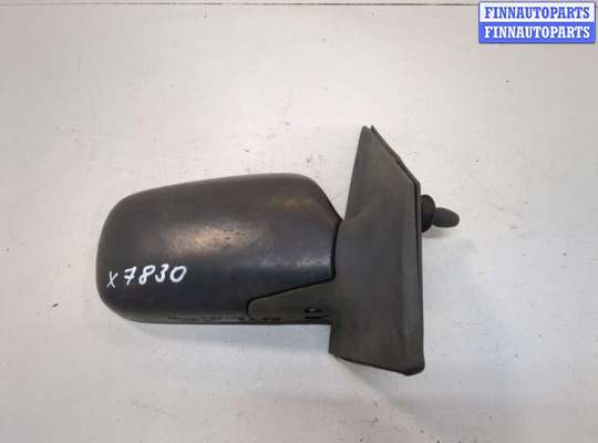 Зеркало боковое на Toyota Yaris P1