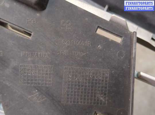 купить Заглушка (решётка) бампера на Renault Scenic 2009-2012