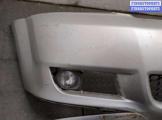 Бампер передний на Toyota Corolla Verso III (AR10)