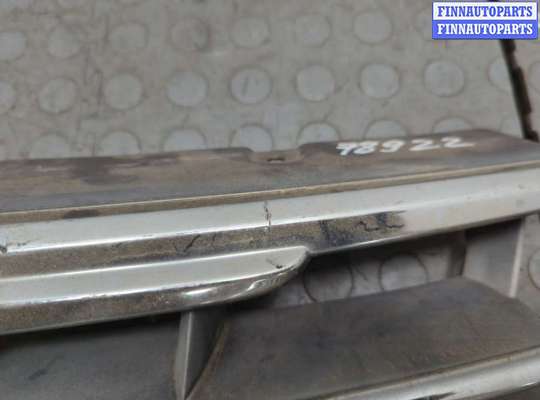 купить Решетка радиатора на Chrysler Voyager 2000-2007
