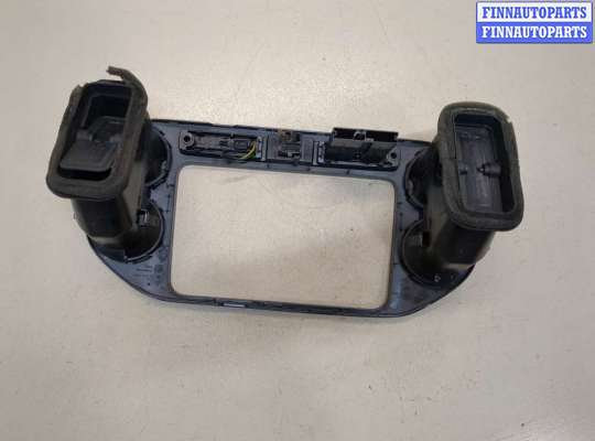 купить Рамка под магнитолу на Volkswagen Tiguan 2011-2016