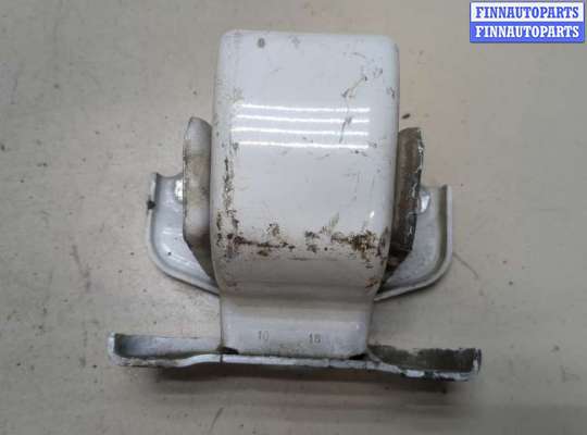 Петля двери на Opel Vivaro B