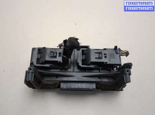 купить Блок предохранителей на Jeep Grand Cherokee 2004-2010