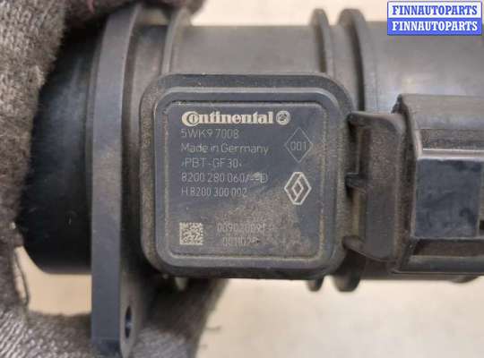 Датчик расхода воздуха (ДМРВ) на Nissan Qashqai I (J10)