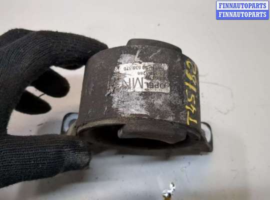 купить Подушка крепления двигателя на Opel Astra H 2004-2010
