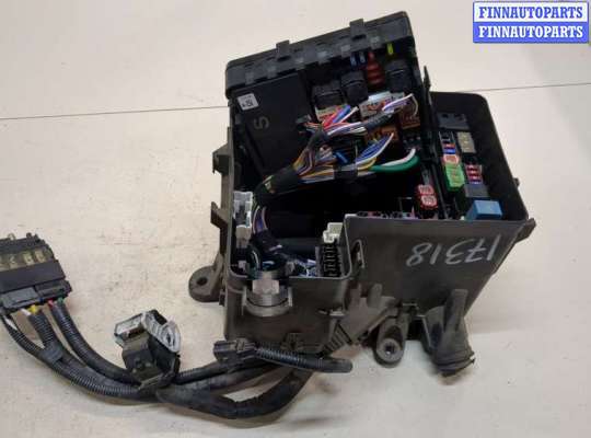 купить Блок предохранителей на Infiniti QX56 2010-2013
