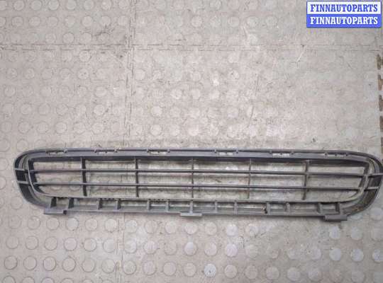 Заглушка (решётка) бампера TT899758 на Toyota Camry V40 2006-2011