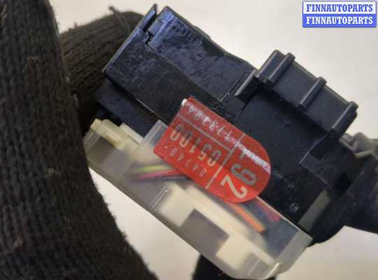 купить Переключатель поворотов на Toyota Avensis 2 2003-2008