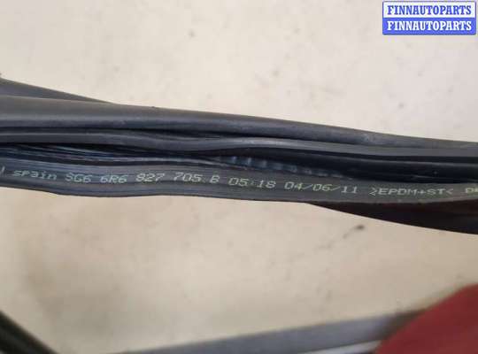 купить Уплотнитель на Volkswagen Polo 2009-2014