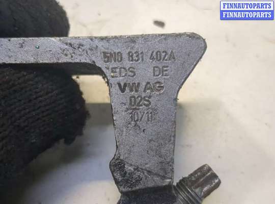 купить Петля двери на Volkswagen Tiguan 2007-2011