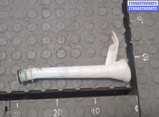 Горловина заливная бачка омывателя NS892490 на Nissan Juke 2010-2019