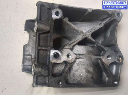 купить Кронштейн насоса гидроусилителя руля на Ford Focus 2 2008-2011