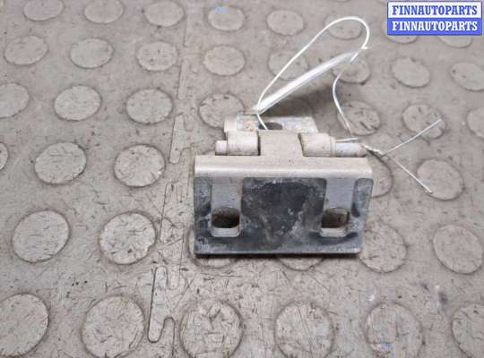 Петля двери на Volvo XC90