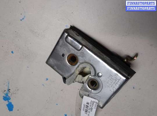 Замок боковой двери на Audi 80 (B4)