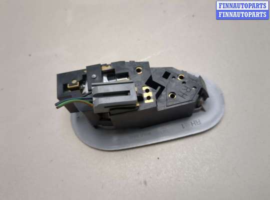 купить Фонарь салона (плафон) на Lincoln Navigator 2002-2006