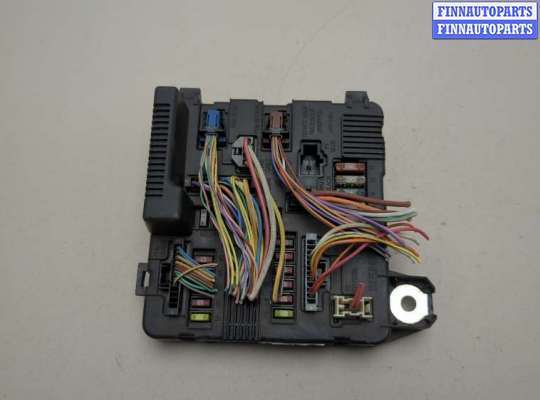 купить Блок предохранителей на Renault Scenic 2003-2009