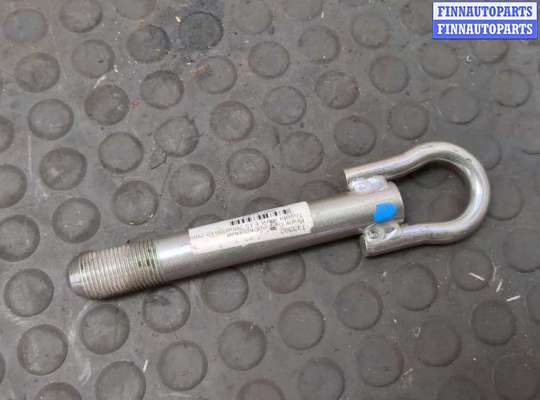купить Крюк буксировочный на Toyota Auris E15 2006-2012
