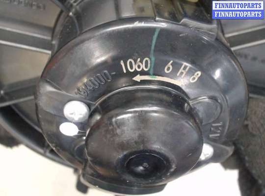Мотор отопителя на Honda Fit (GD)