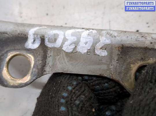 купить Петля капота на Hyundai Getz 2002-2011