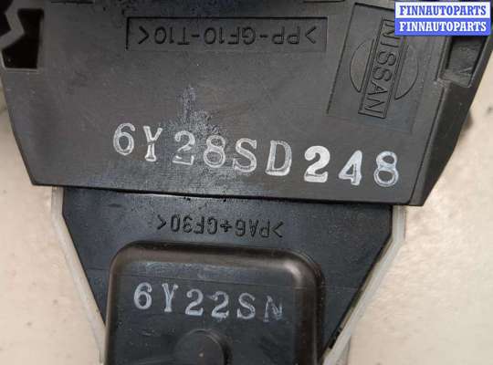 Подрулевой переключатель на Nissan Note (E11)