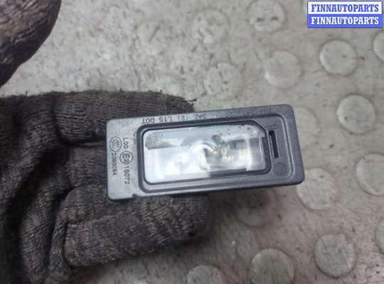 Подсветка номера AU1737032 на Audi Q3 2011-2018