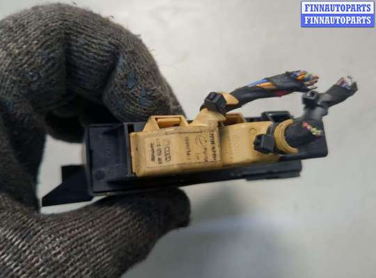 купить Блок управления парктрониками на Volkswagen Passat 6 2005-2010