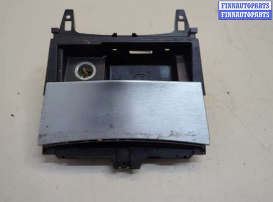 купить Пепельница на Mercedes C W204 2006-2015