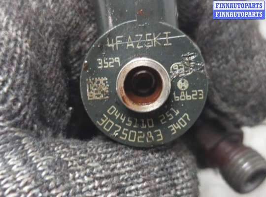 купить Форсунка топливная на Volvo V70 2000-2007