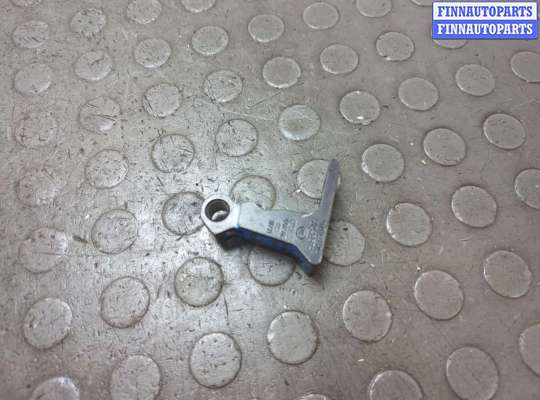 Петля двери на Volkswagen Passat B8 (3G)