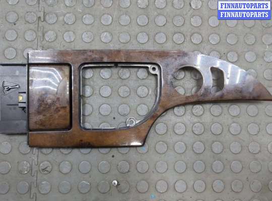 Пластик центральной консоли BM3458255 на BMW 5 E60 2003-2010