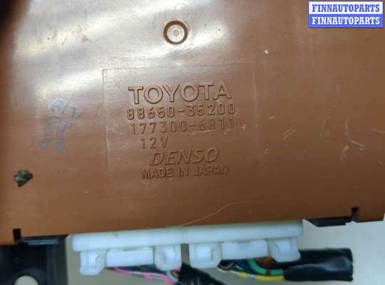 Блок управления печкой на Toyota 4runner IV (N21)