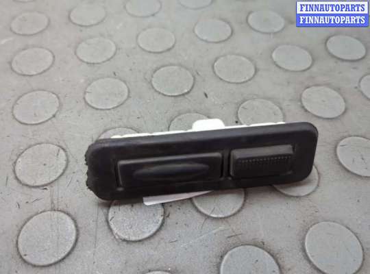 купить Кнопка открывания багажника с крышки на Jeep Renegade 2014-2025