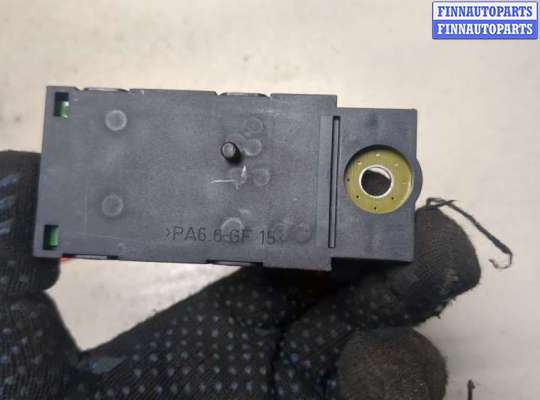 купить Усилитель антенны на Mercedes S W221 2005-2013