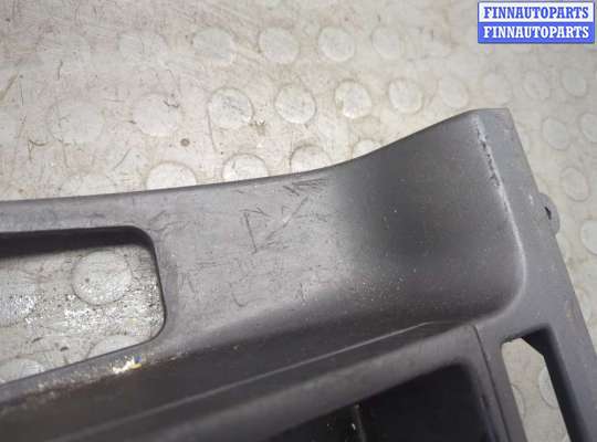 Консоль салона на BMW 3 (E46)