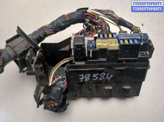 купить Блок предохранителей на Nissan Pathfinder 2004-2014