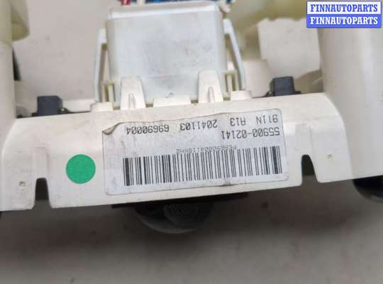 купить Переключатель отопителя (печки) на Toyota Corolla E12 2001-2006