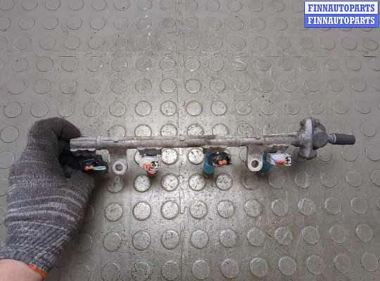 Форсунка топливная на Toyota Vitz P9