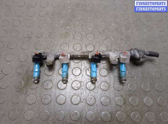 Форсунка топливная на Toyota Vitz P9